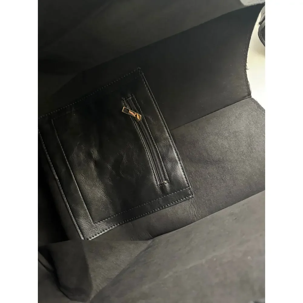 NWOT Large Black Faux Leather Shoulder Bag - Picture 5 of 8